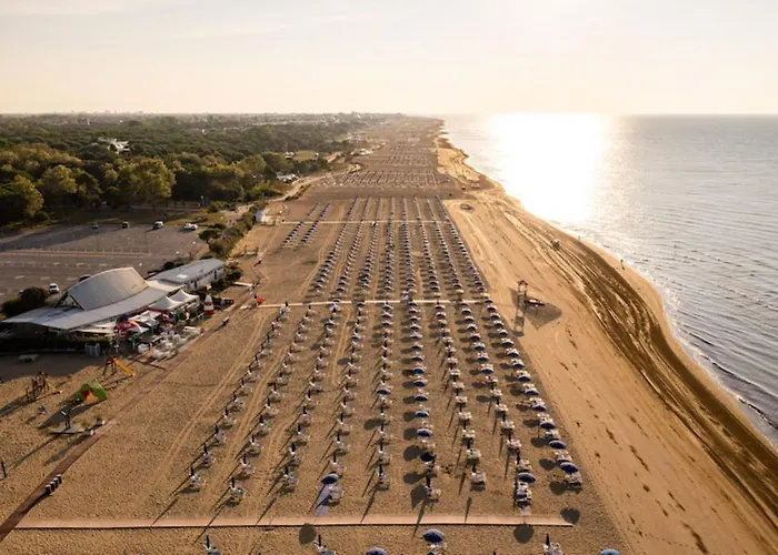 Colorful Flat In Bibione-beahost *