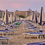 Apartament Colorful Flat In Bibione-beahost