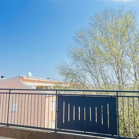 Colorful Flat In Bibione-beahost Apartament *